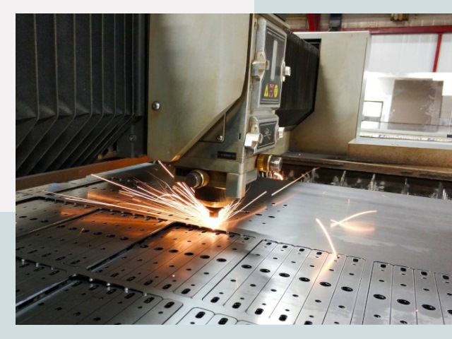 Лазерная резка металла в Людинове от 611 руб.